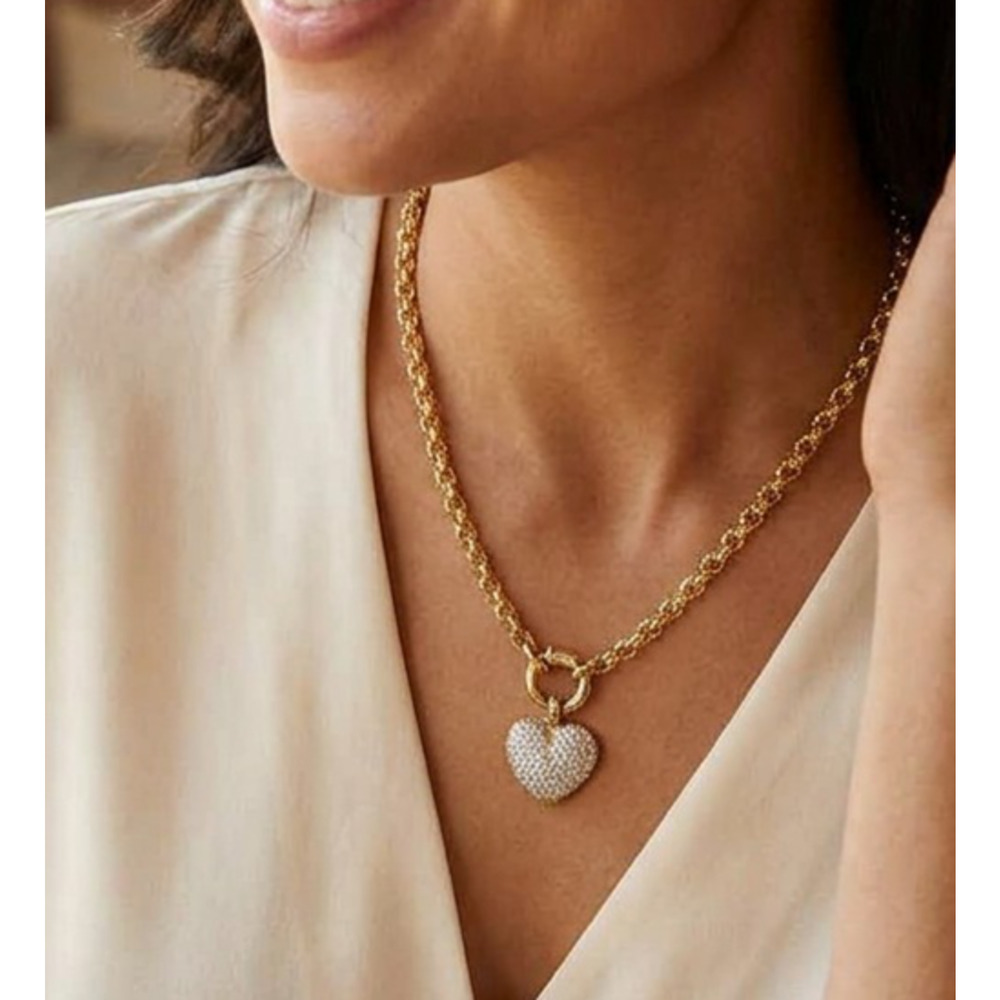 VTG Artistry Amway Gold Tone Puffy Heart Pendant Necklace Pave Rhinestones